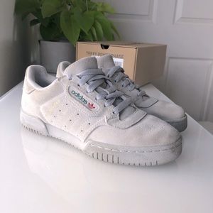 yeezy powerphase quiet grey on feet